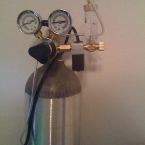 MA957 Milwaukee CO2 regulator/needle Valve/Selenoid/Bubble Counter