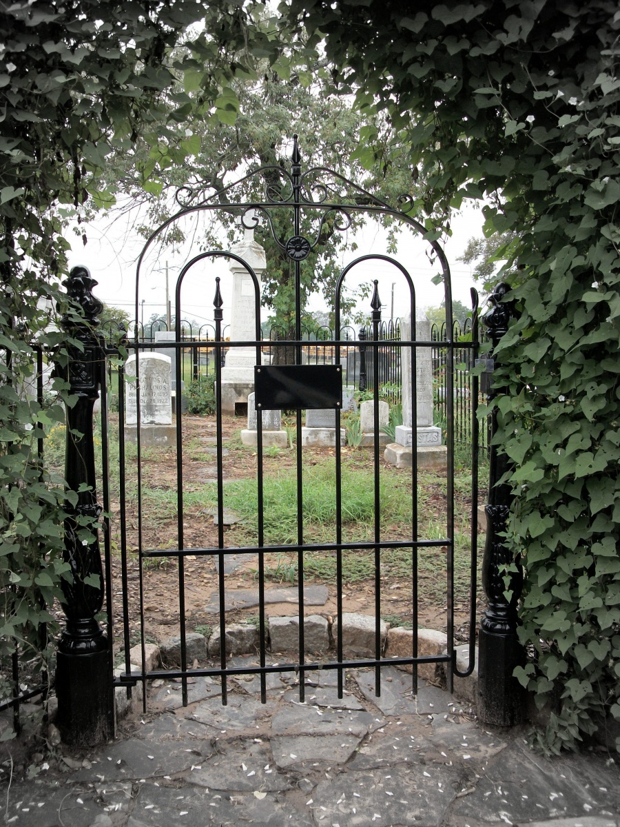Oakland Cemetery, Little Rock AR.  Photo taken September 2012.