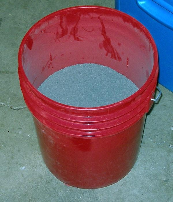 AquariumPlants-Substrate-bucket.jpg