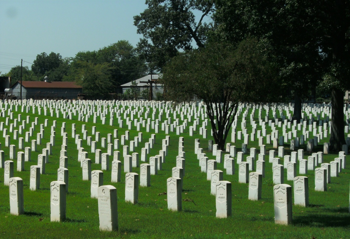 Field of unknown U S soldiers, Little Rock National Cemetery.  Photo taken August 2011.